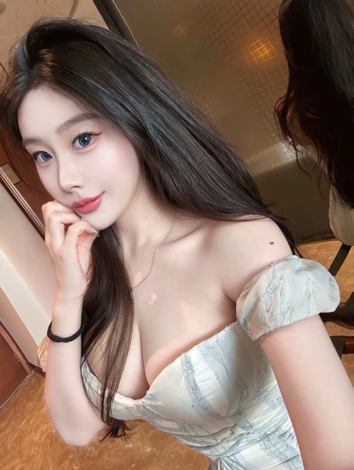 洛杉矶楼凤私中,蒙市全套小妹
